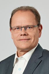 Prof. Claus Oetter, 